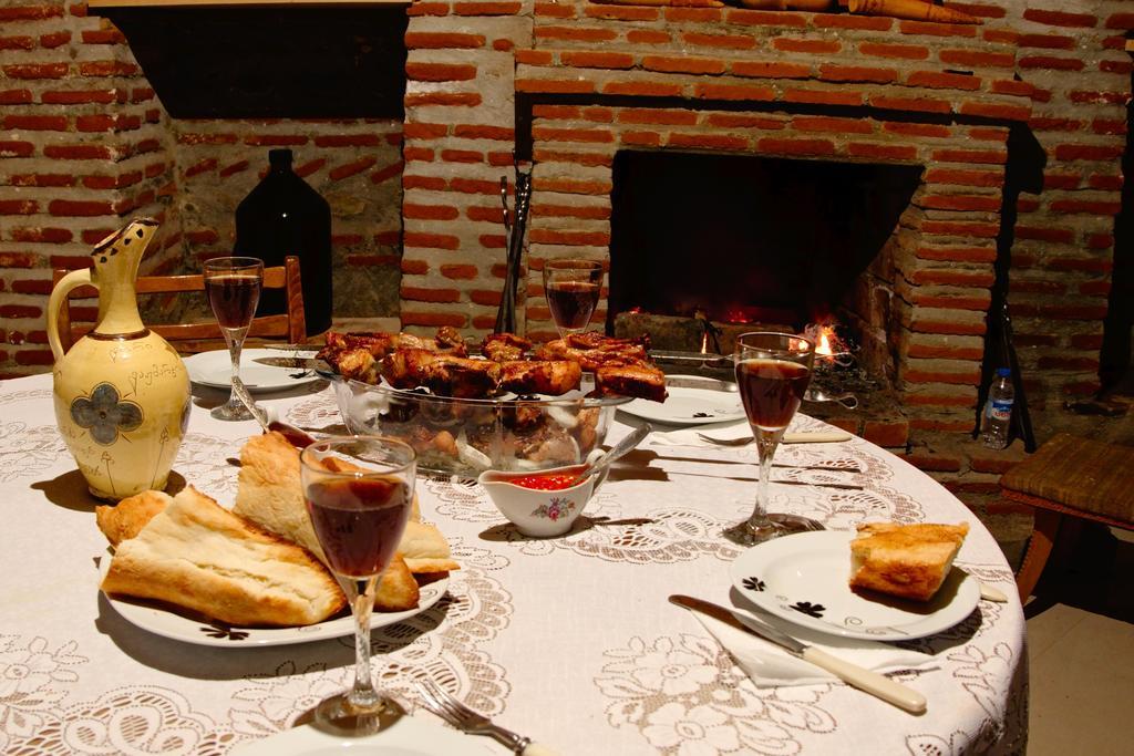 Guest House Aisi Siğnaği Dış mekan fotoğraf